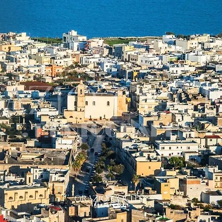 Casa Versomare بيت للعطل